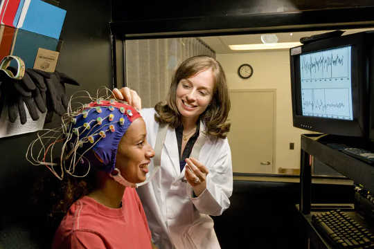 Brain waves have a story to tell.  (how does your brain wake up from sleep)