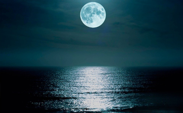 Fuil Moon - Image by Enrique from Pixabay